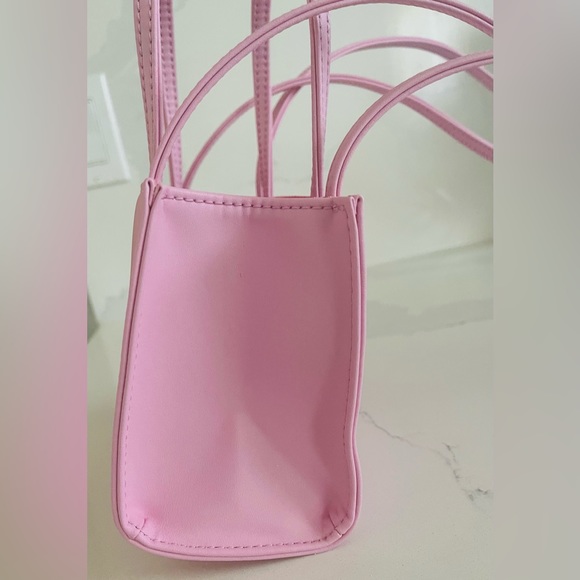 TELFAR SMALL Bubblegum Shopping Bag. - Picture 6 of 7